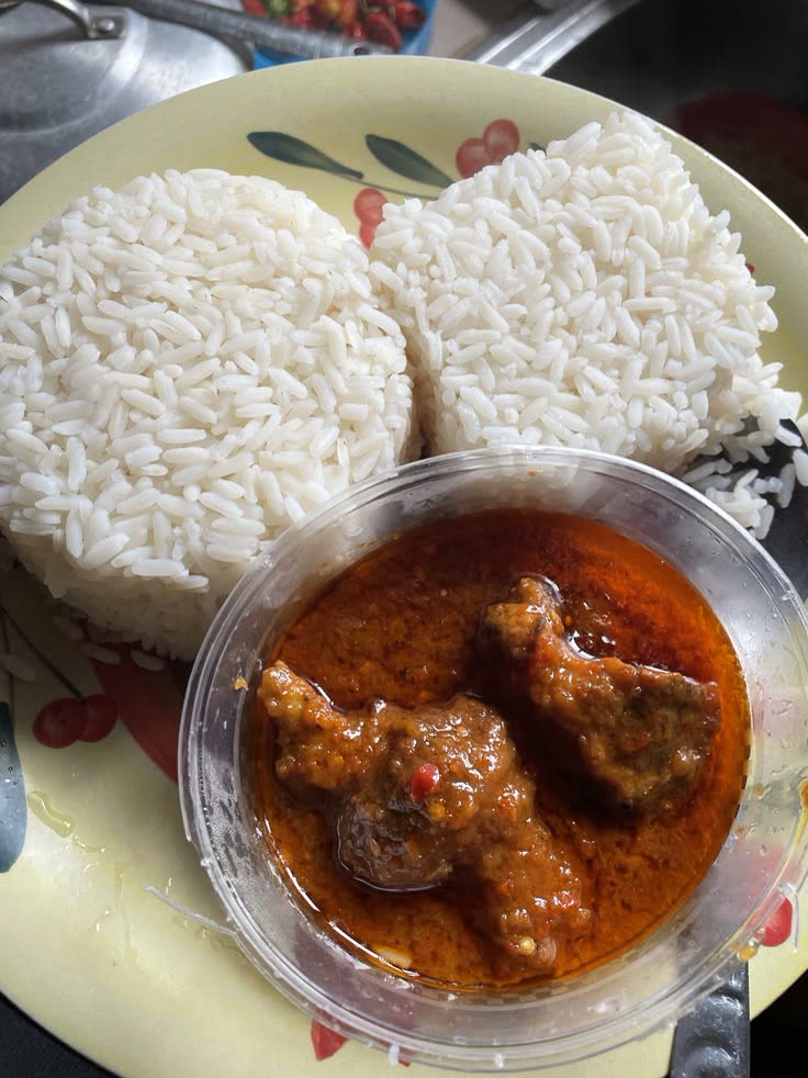 Plain rice with stew